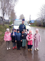 Водитель, будь внимателен на дороге" Водитель, будь внимателен на дороге".